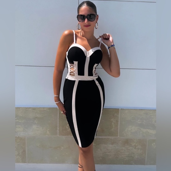 🔥Beautiful Madison Dress 👗 Corset Waist. - Picture 5 of 5